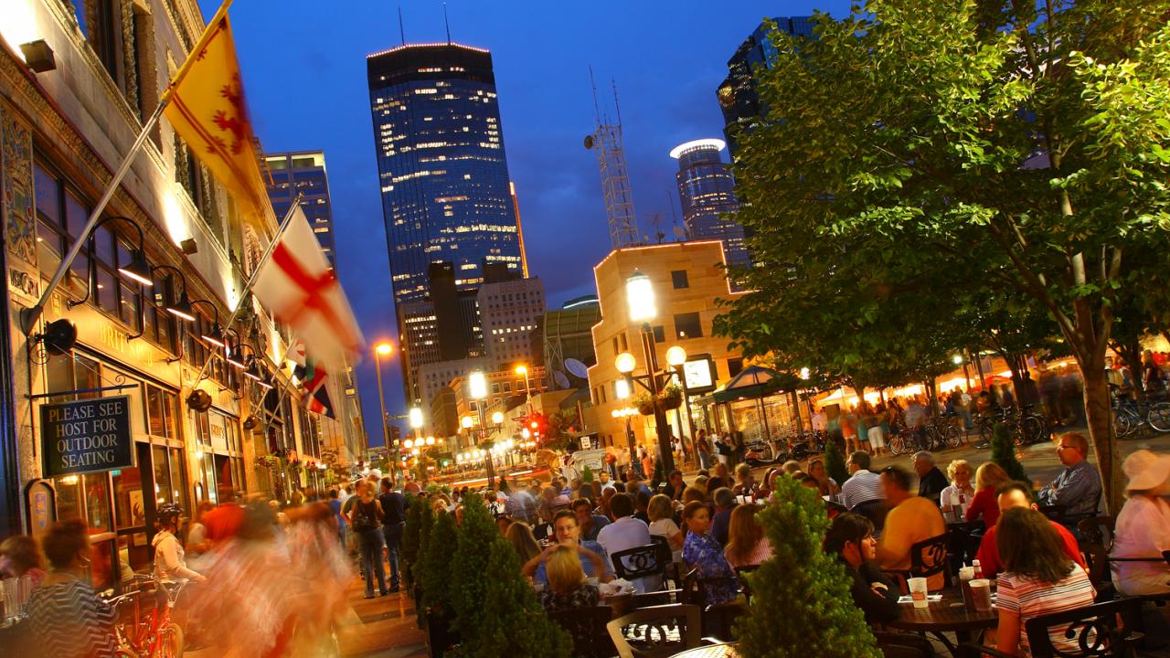 People on nicollet mall