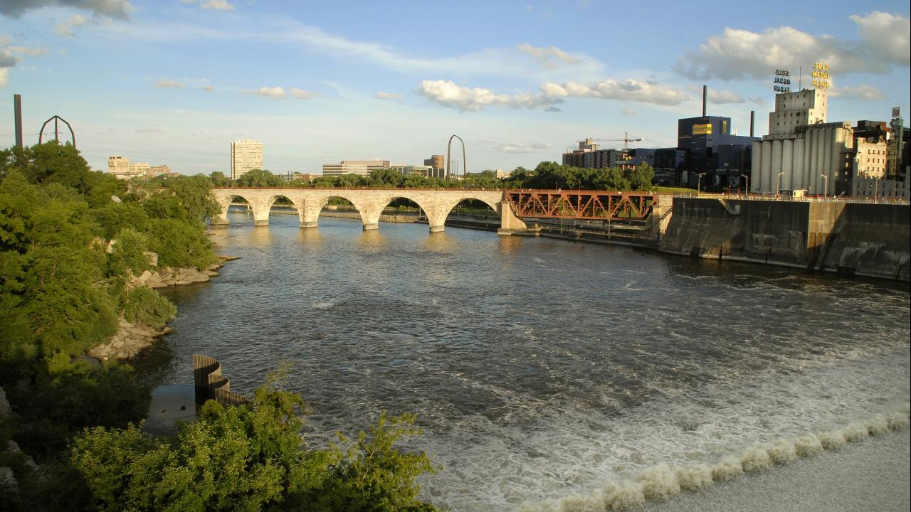 6 stone arch bridge, falls, skyline credit minneapolis parks